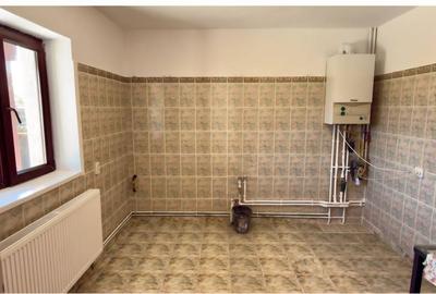 Casă cu 4 camere cu Teren 600 Mp în Snagov - 2