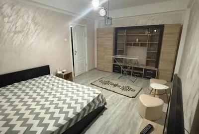 Garsonieră decomandată în Central - 1