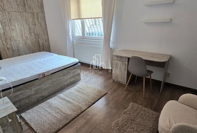 Apartament cu 3 camere decomandat în 7 Noiembrie - 3