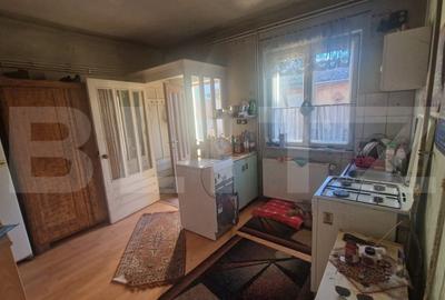 Trei corpuri Casa ,Centrul vechi , strada asfaltata, circulata, 1360 mp teren - 9