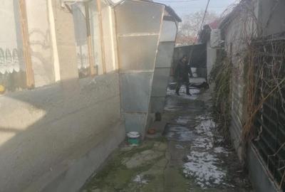 Casă cu Teren 300 Mp în Central - 2