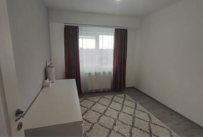 Apartament cu 3 camere decomandat în Central - 3