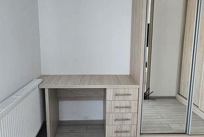 Apartament cu 3 camere în Tractorul - 14