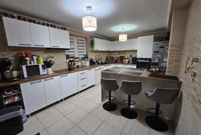 Casă cu 4 camere în Exterior Vest - 5