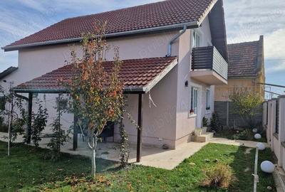 Persoana fizica vand casa sanmihaiu roman - 1