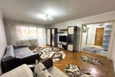 Apartament de inchiriat cu 3 camere decomandat, 81 mp - zon - 13