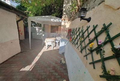 Apartament 2 camere in Casa / Vila de vanzare str. Campia Islaz - 10