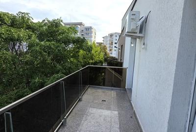 Banul Udrea, la cateva minute de Mihai Bravu, Studio dublu 500 EUR - 5