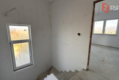 Duplex cu 5 camere cu Canalizare în Moșnița Nouă - 10