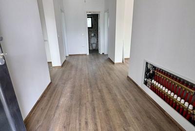 Casă cu 4 camere în Curtești - 3