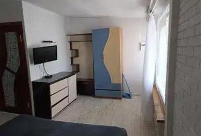 Garsonieră decomandată în Domenii - 2