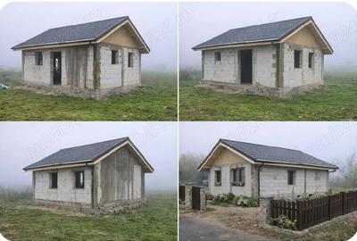 Casă cu Teren 600 Mp în Nuci - 2