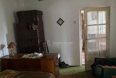 Casă cu 3 camere cu Teren 3600 Mp în Ulmi - 1