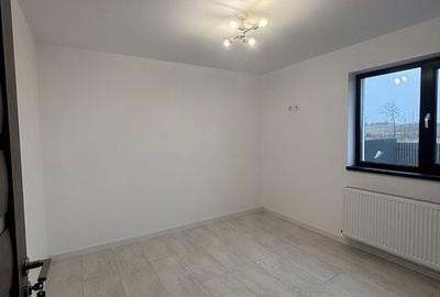 Casă cu 4 camere cu Teren 445 Mp în Poșta Câlnău - 16