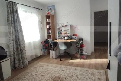 Apartament cu 3 camere decomandat, mobilat în Burdujeni