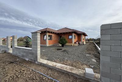 Individuala Parter Becicherecu Mic, Zona Semicentrala,4 Camere,Teren 800 mp - 2