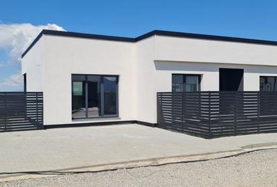 Casă cu 4 camere cu Canalizare în Tărlungeni - 3
