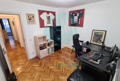 Apartament cu 3 camere semidecomandat în Obor - 4