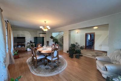 Casă cu 4 camere cu Teren 19 Mp în Central - 17