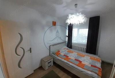 Apartament la casa , 2 camere, decomandat , strada Ghinzii - 3