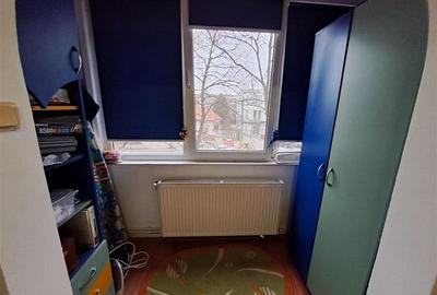 4 camere,et 2, Torontalului, 2 bai, 2 balcoane, centrala proprie, clima - 12