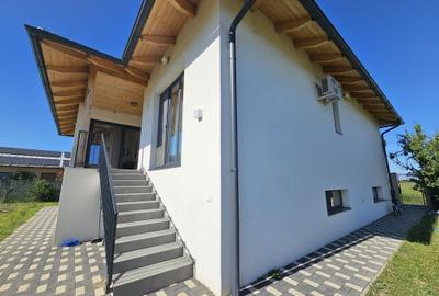 Casă cu 4 camere în Utvin - 9