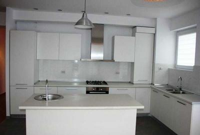 Apartament cu 4 camere decomandat în Lacul Tei - 2