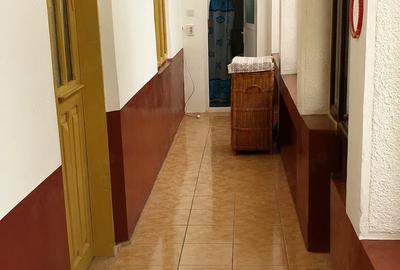 Casă cu 4 camere cu Teren 2752 Mp în Traian - 5
