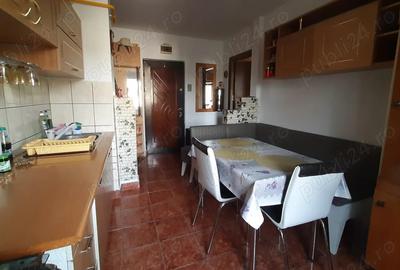 Inchiriez apartament cu 2 camere - 2
