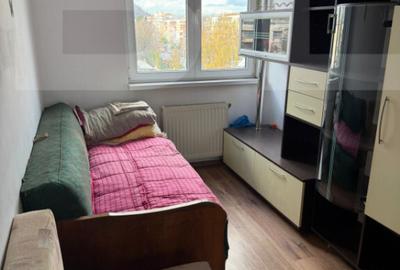 Apartament cu 3 camere semidecomandat în Central - 11