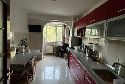 Apartament cu 3 camere decomandat în Micro 13 - 5