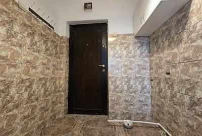 CET - Garsoniera | piata Cet | libera | etaj 3 - 8