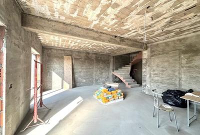 Duplex cu 4 camere cu Canalizare în Sânmihaiu Român - 4