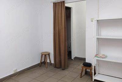 Spațiu comercial, de 18 mp, în Central - 2