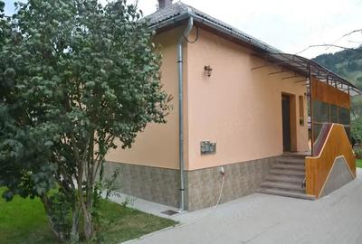 Casă cu 5 camere în Câmpeni - 1