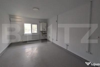 Spațiu comercial, de 450 mp, în Micro 6 - 8