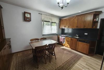 Casă cu 5 camere cu Teren 1500 Mp în Central - 8