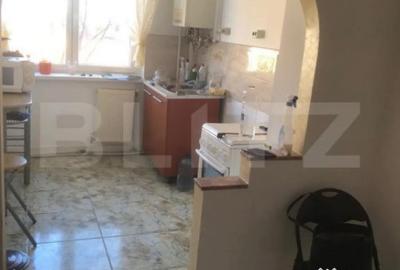 Apartament cu 3 camere semidecomandat în Central - 7