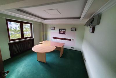 Apartament cu 3 camere decomandat în Central - 13