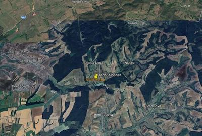 Teren intravilan langa padure - 6