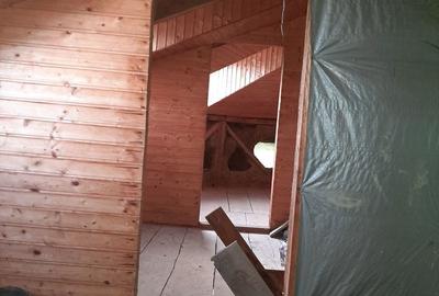 Casă cu 6 camere cu Teren 2700 Mp în Bradu - 5