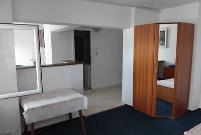 Garsonieră decomandată în Central - 5