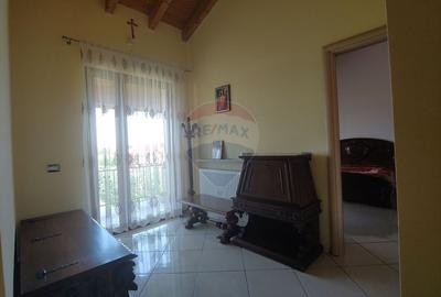 Casa / Vila de lux cu 5 camere de vanzare in Vadu Moldovei, Suceava - 40