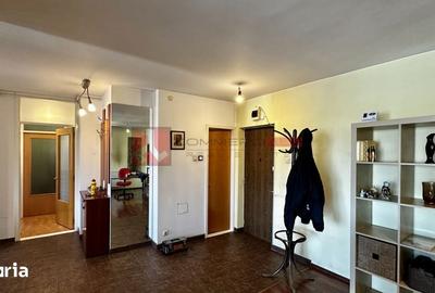 Spațiu comercial, de 90 mp, în Centrul Civic - 2