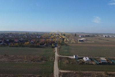 Teren Construcții intravilan de 513 mp, în Vidra