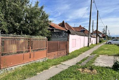 Casă cu 3 camere în Schitu Golești - 1