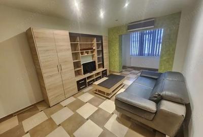 Garsonieră decomandată în Central - 2