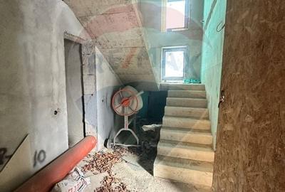 Vanzare Vila Exclusivista stil Tirolez in  Sinaia/Prahova/Furnica - 46