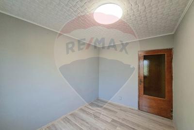 Apartament cu 3 camere semidecomandat în Romanilor - 6