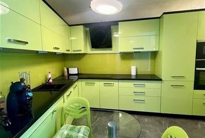 Tur 3D!Apartament insorit,spatios,elegant, inconjurat de verdeata,garaj,Racadau, - 2